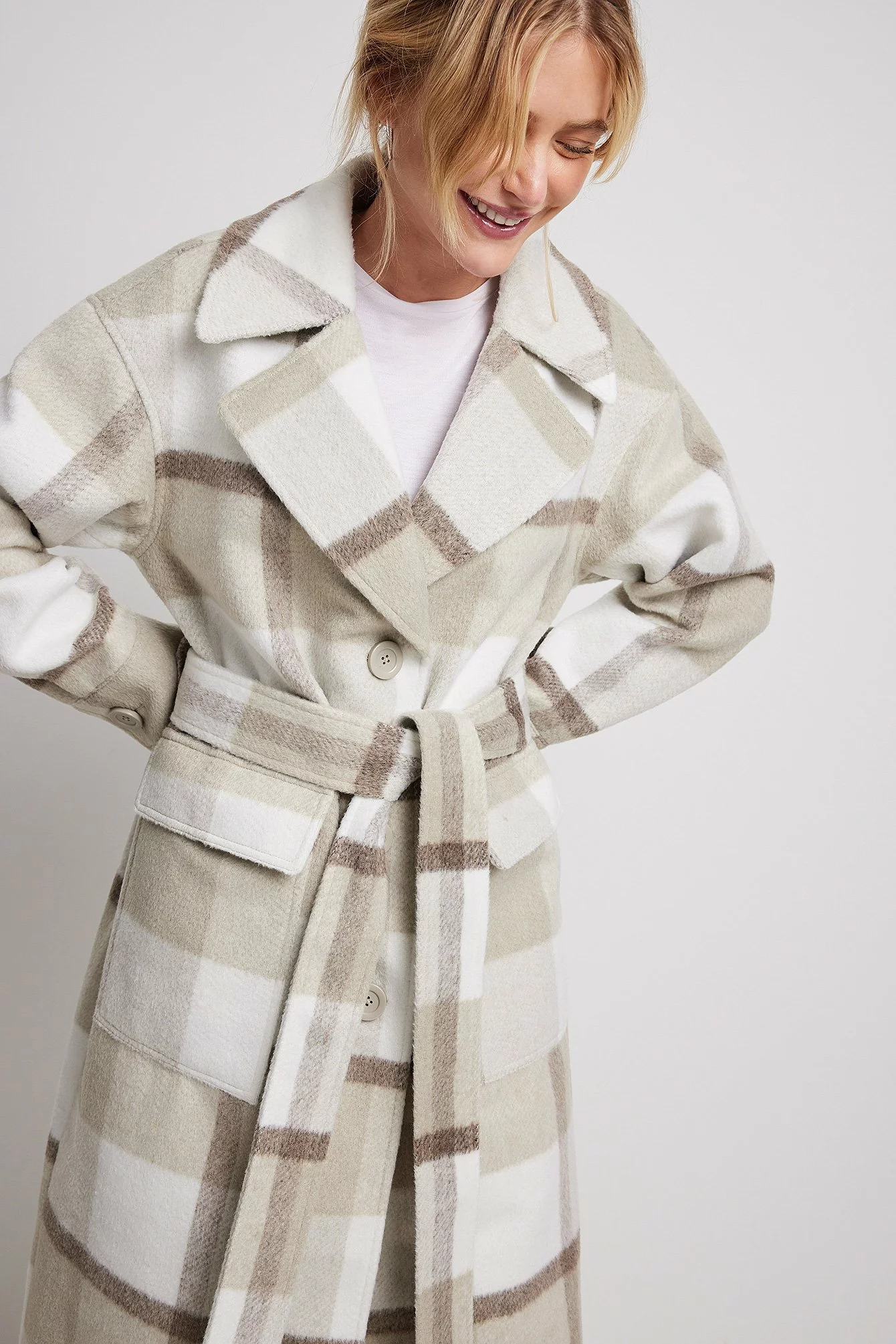 NA-KD Checked Oversized Belted Coat - Image 5