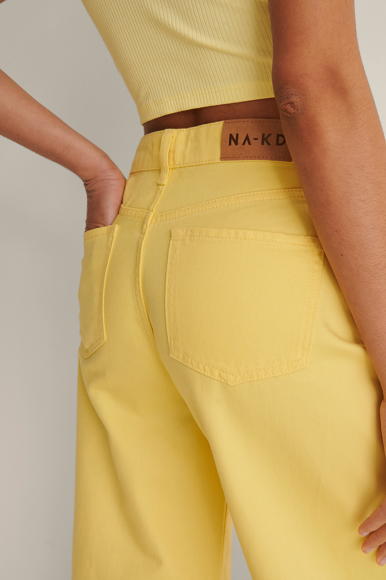 NA-KD Trend Colored Soft Rigid Wide Jeans - Image 12