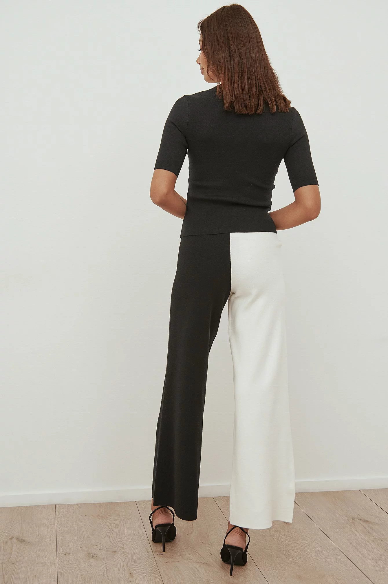 Handpicked X NA-KD Color Blocked Knitted Pants - Image 3