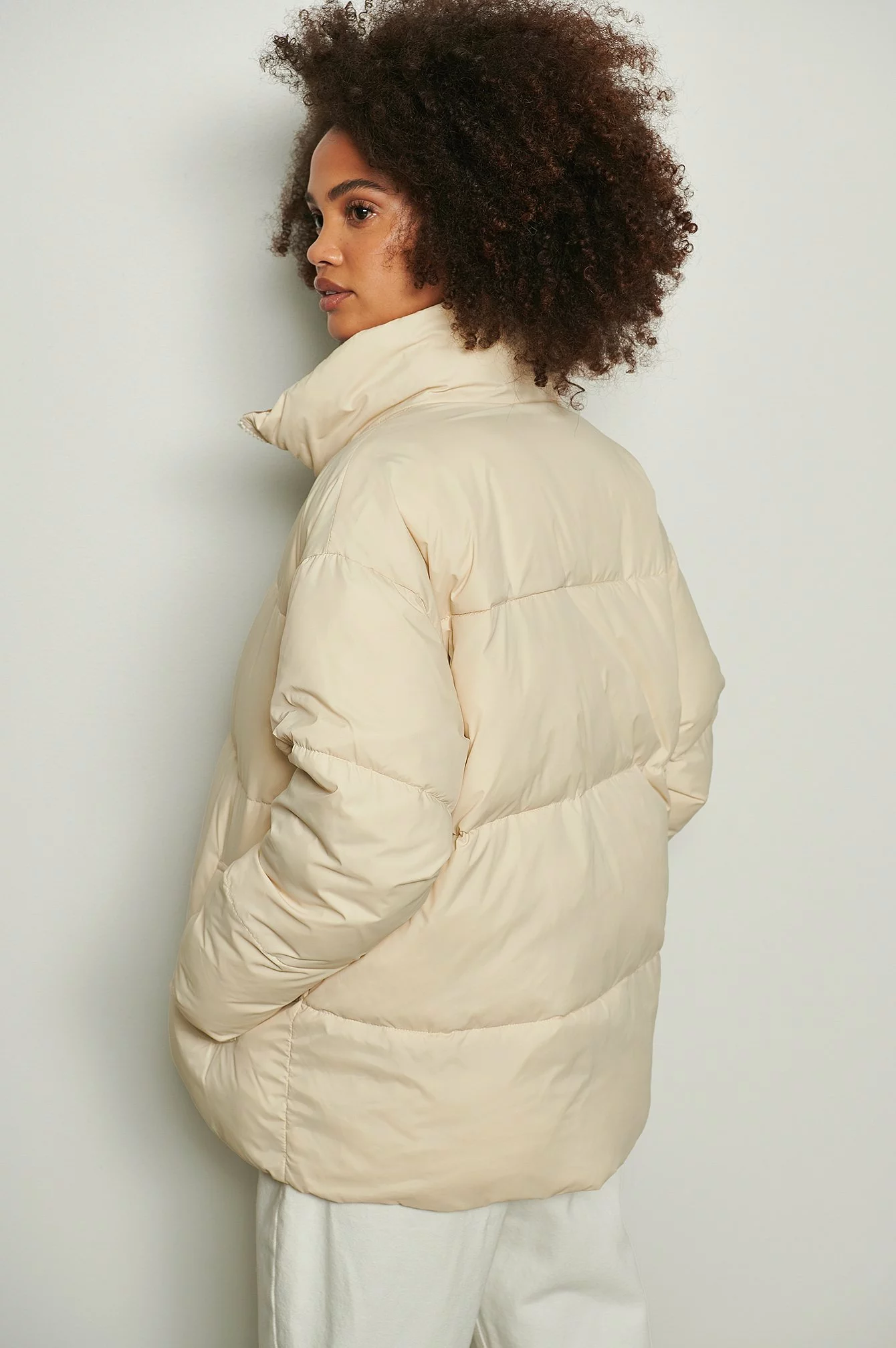 NA-KD Contrast Color Padded Jacket - Image 2