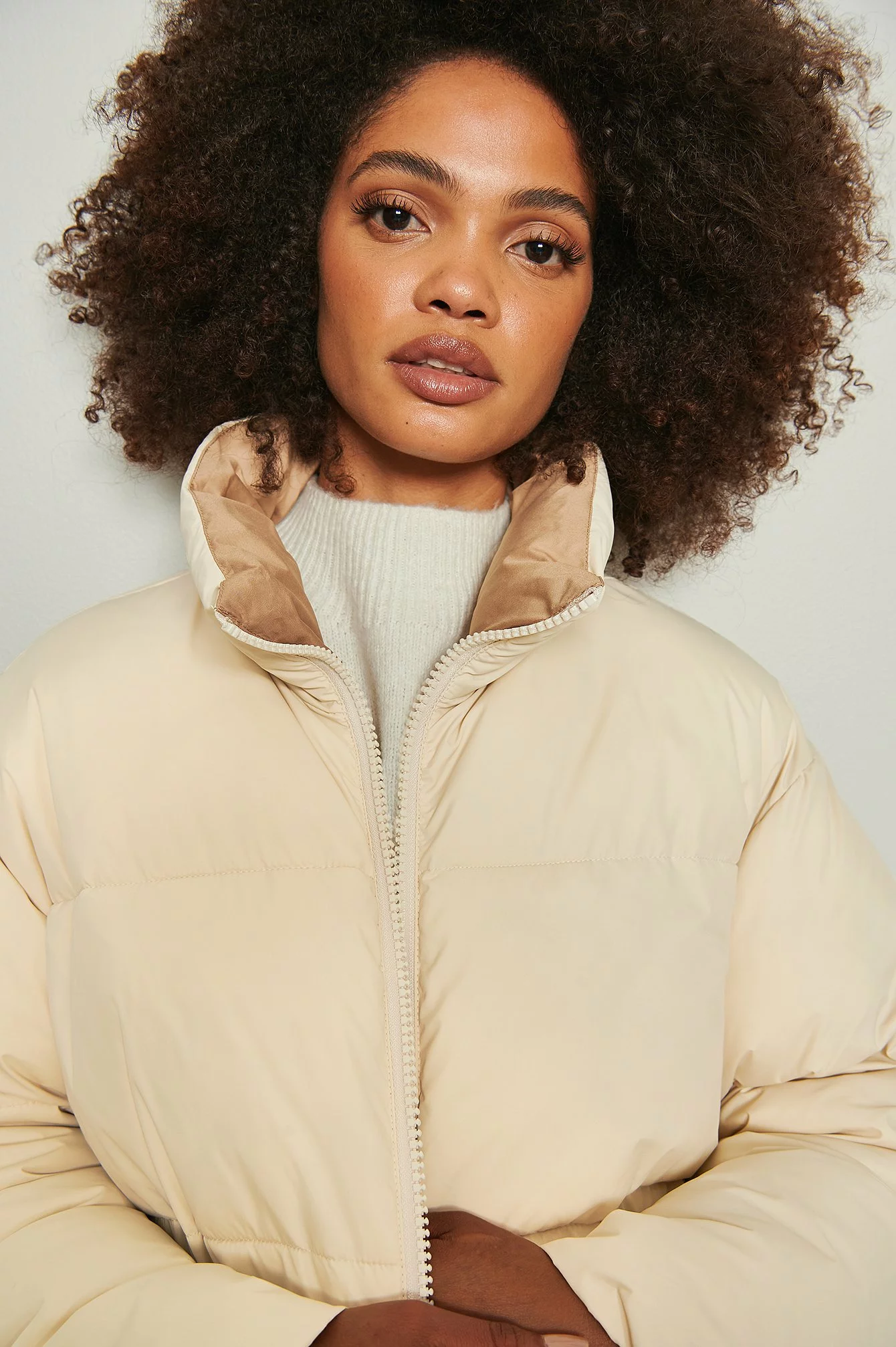 NA-KD Contrast Color Padded Jacket - Image 4