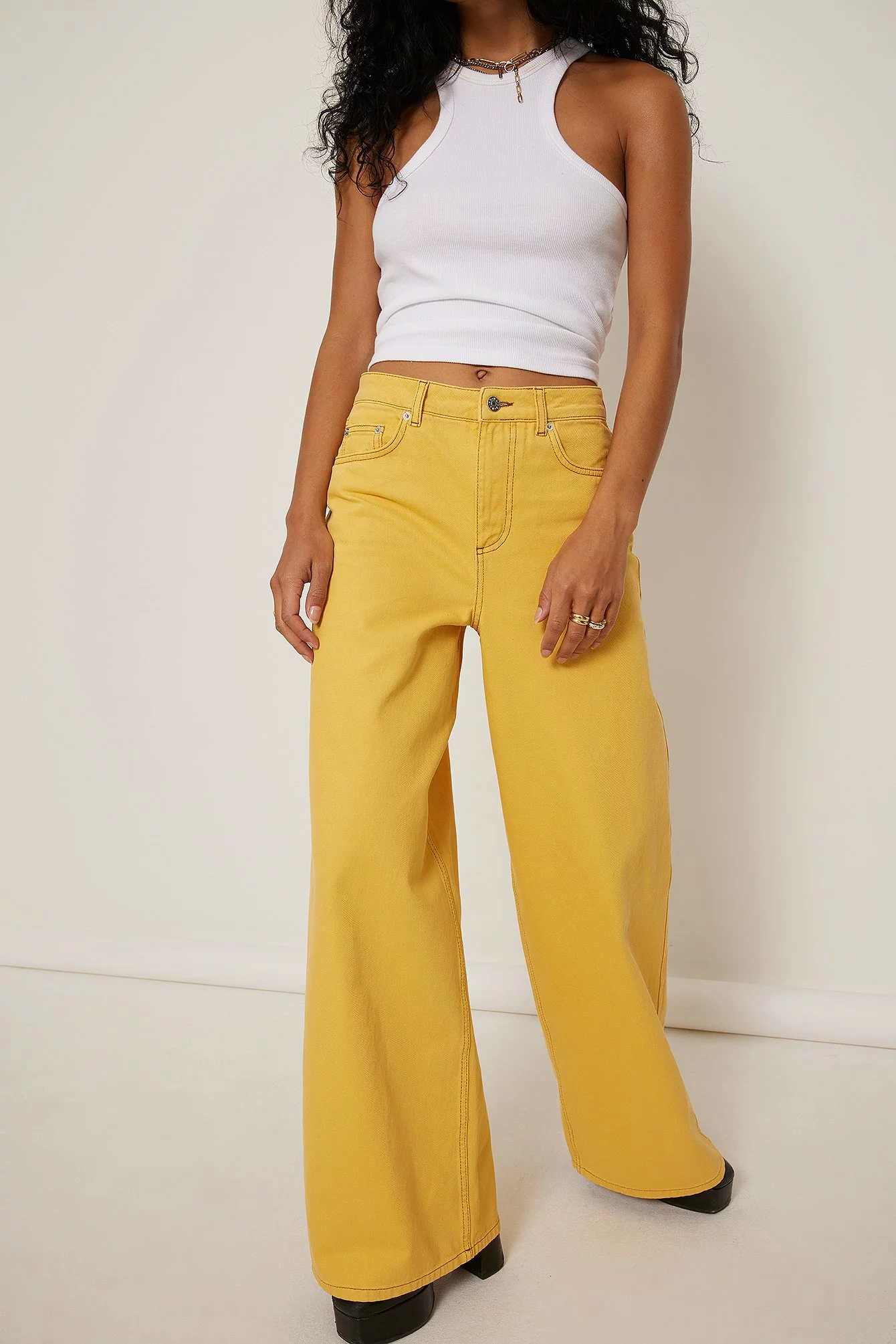 MRJULLS X NA-KD Contrast Stitching Straight Fit Denim - Image 3