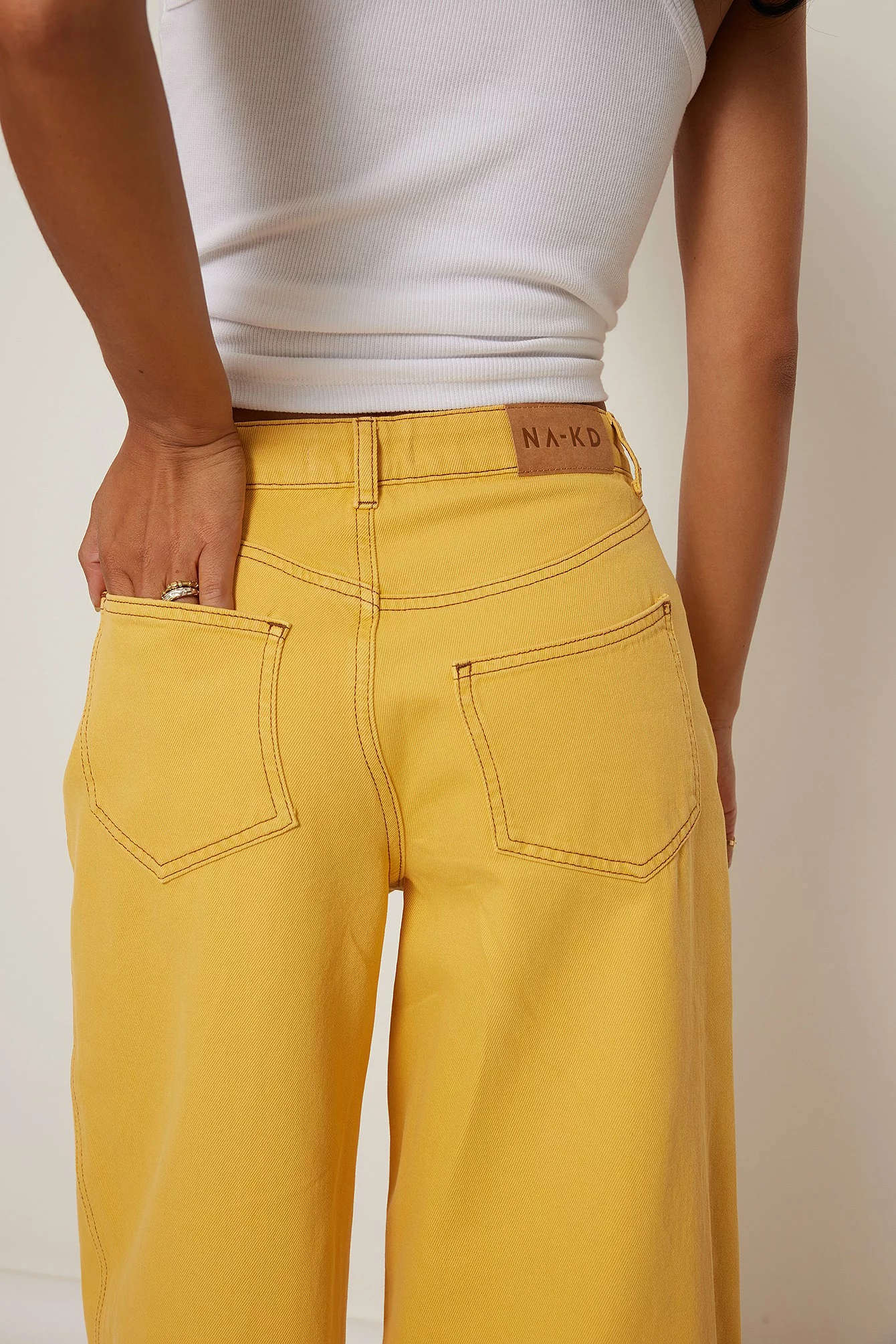 MRJULLS X NA-KD Contrast Stitching Straight Fit Denim - Image 5