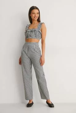 NA-KD Cropped Gingham Pants