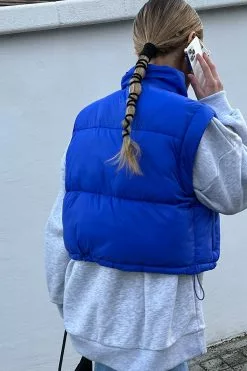 NA-KD Cropped Padded Vest