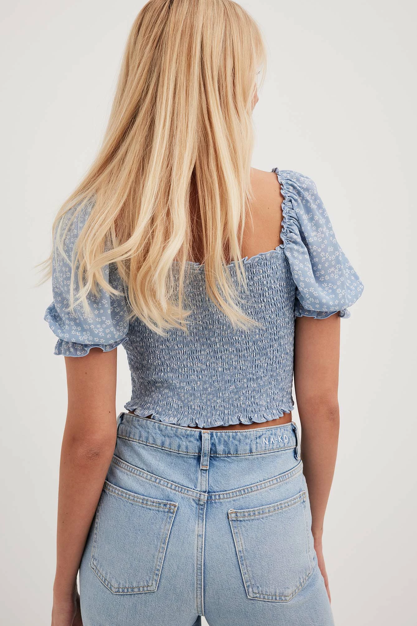 NA-KD Boho Cropped Puff Sleeve Smocked Top - Image 10