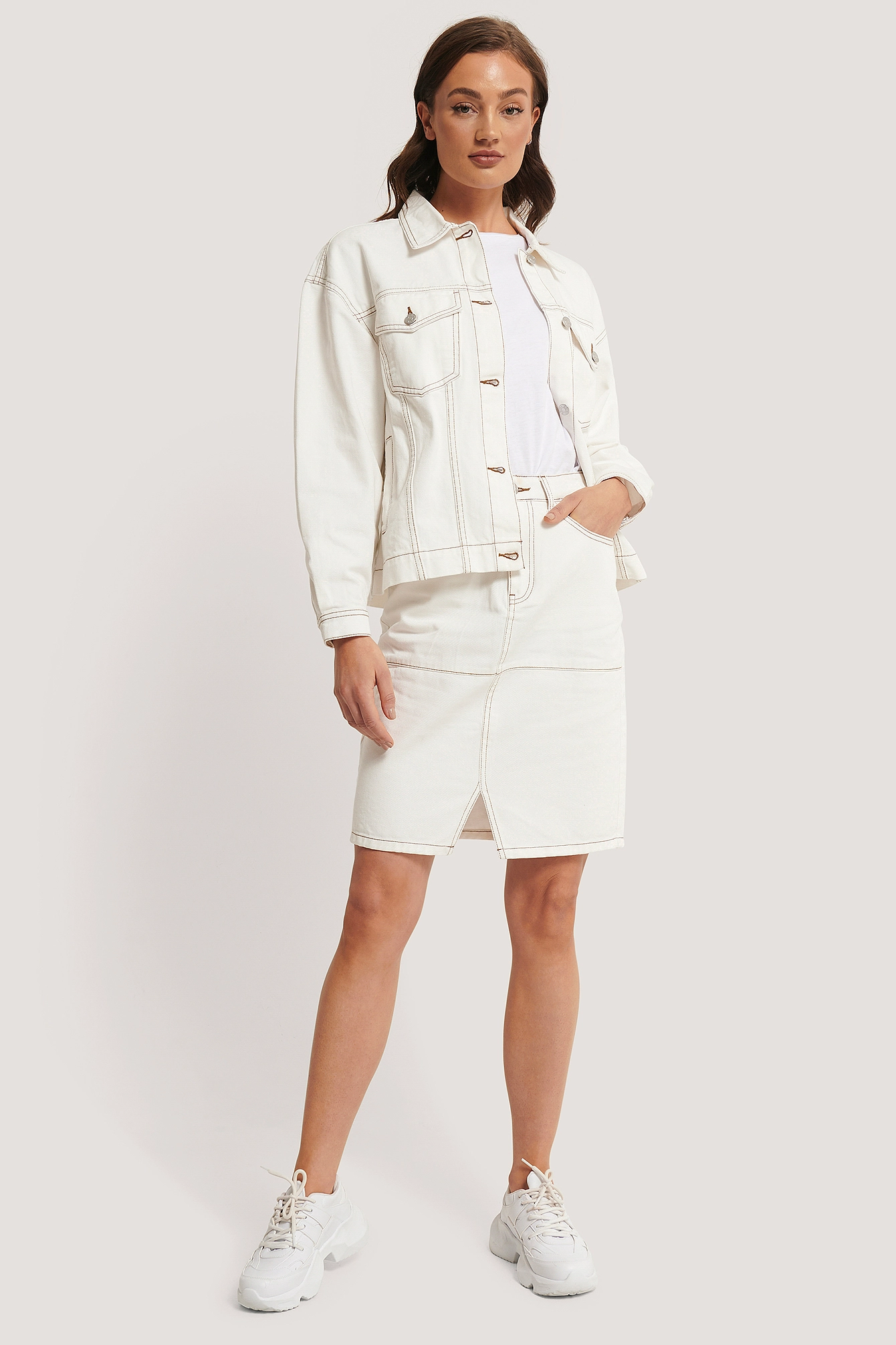 NA-KD Trend Denim Contrast Seam Jacket - Image 4