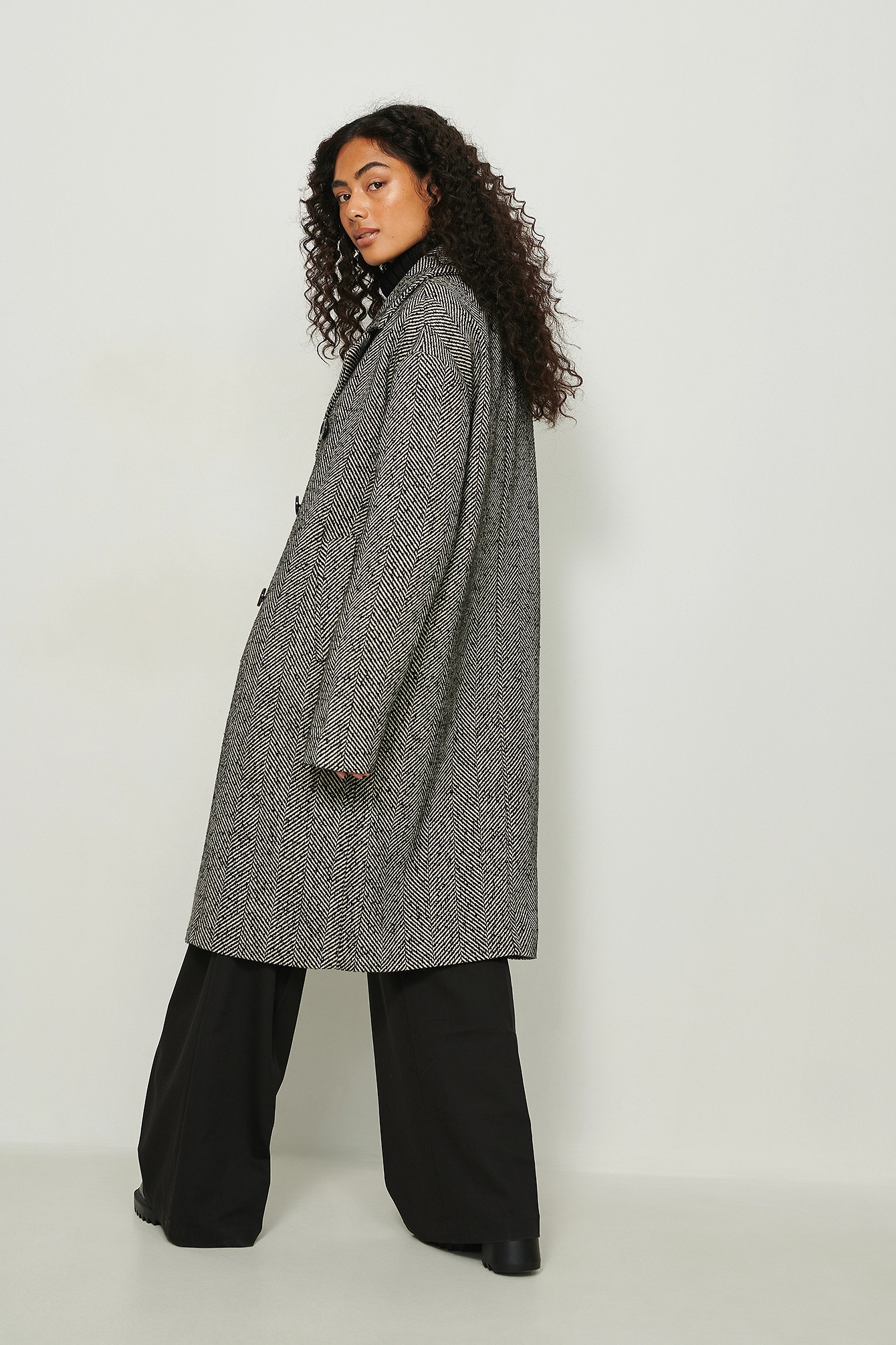 NA-KD Dropped Shoulder Herringbone Coat - Image 2