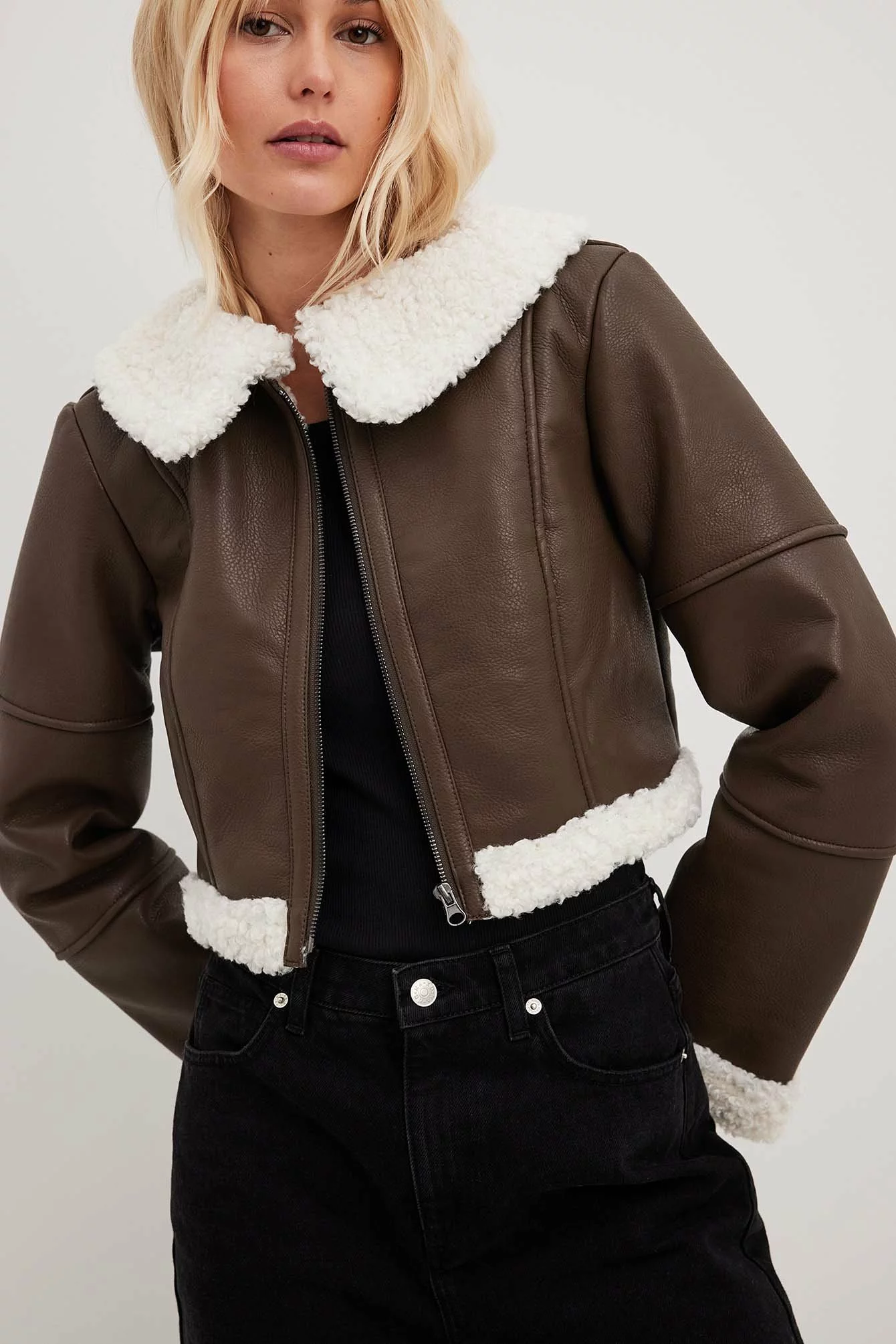 Sofia Coelho X NA-KD Fitted Shearling Jacket - Image 3