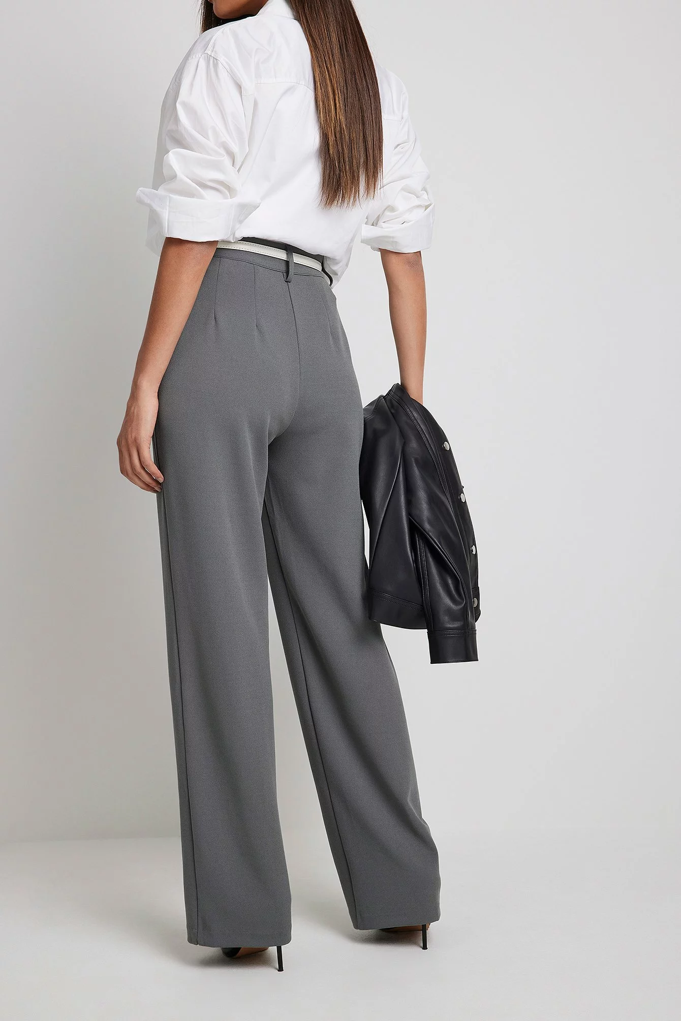 NA-KD Classic Fitted Wide Leg Suit Pants - Image 7