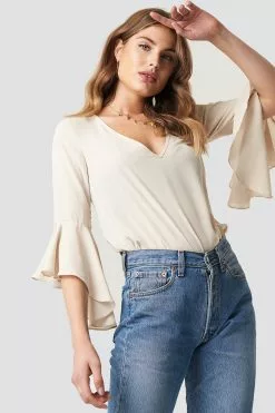 NA-KD Boho Flounced Sleeve V-Neck Blouse