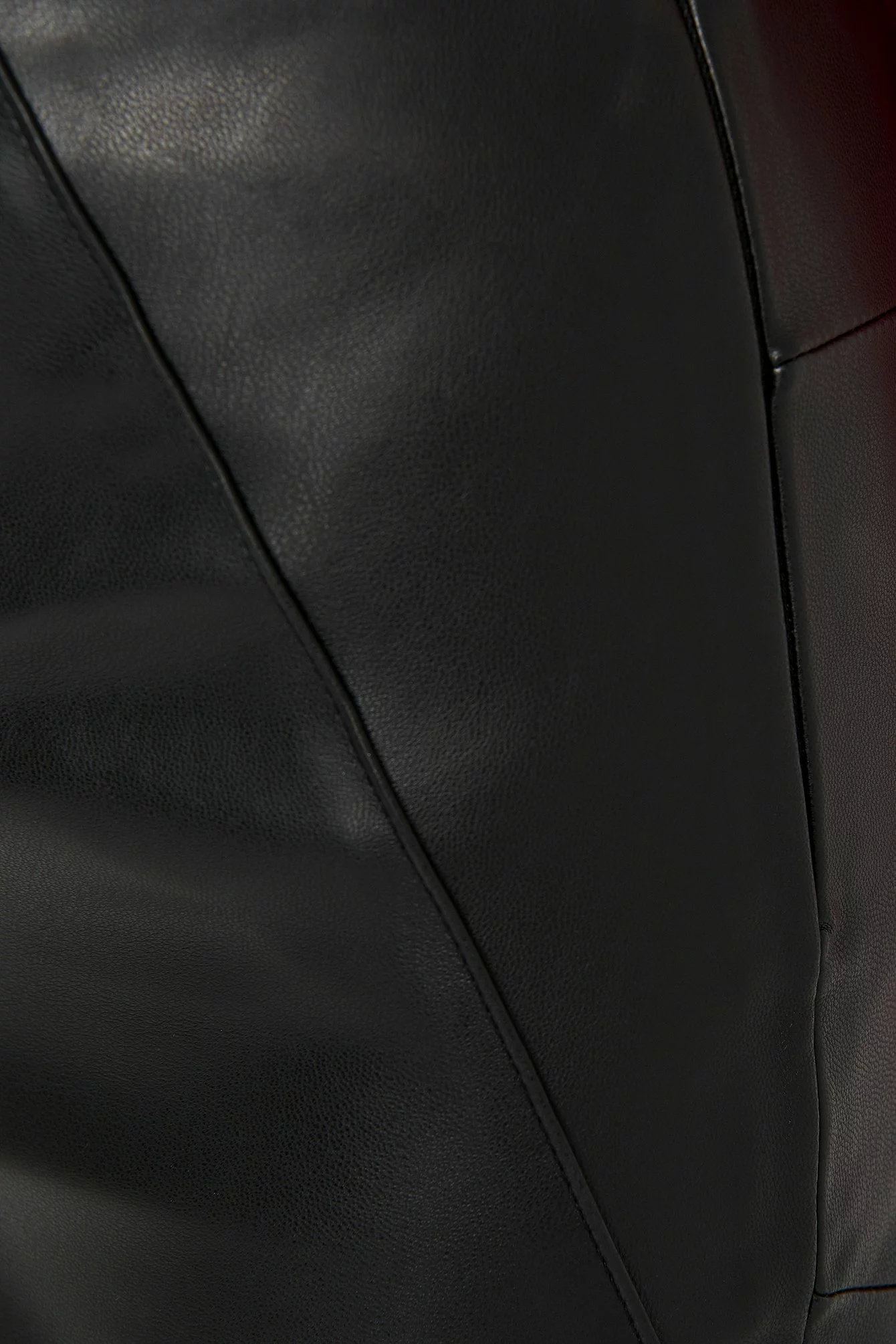 NA-KD Trend Front Detail Seam Pu Pants - Image 5