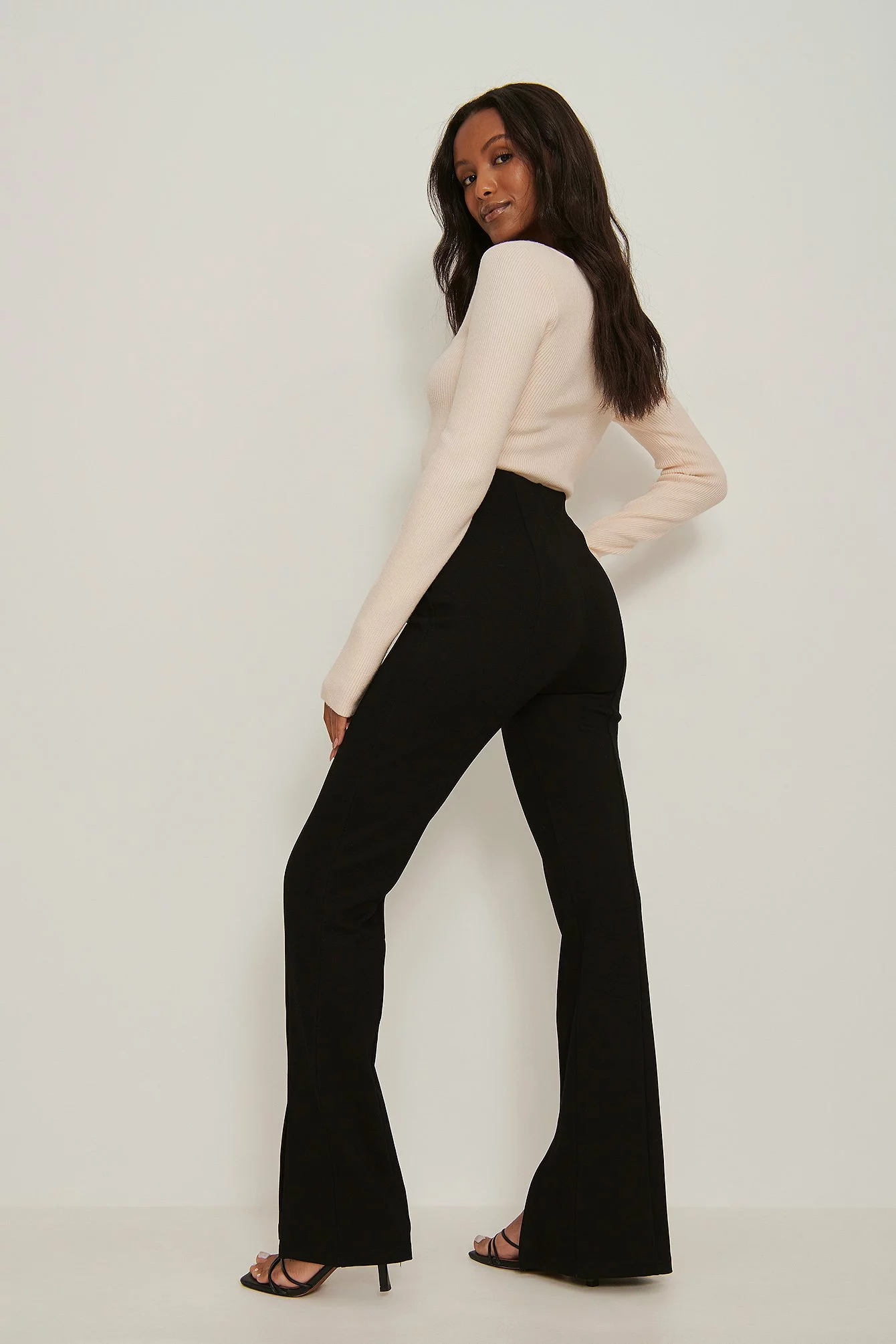 NA-KD Trend Front Slit Jersey Pants - Image 2