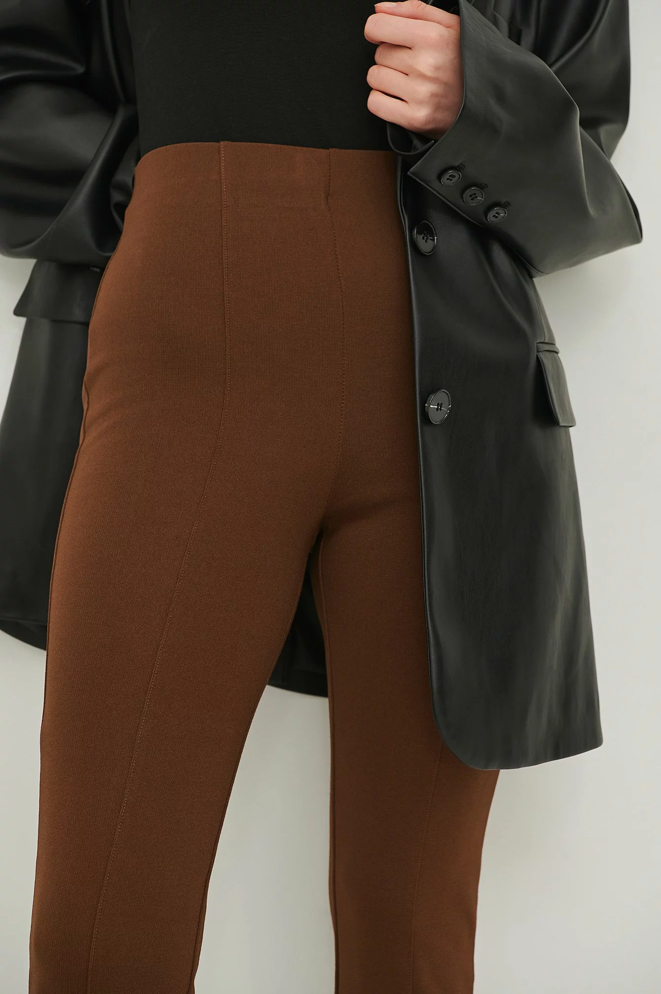 NA-KD Trend Front Slit Jersey Pants - Image 9