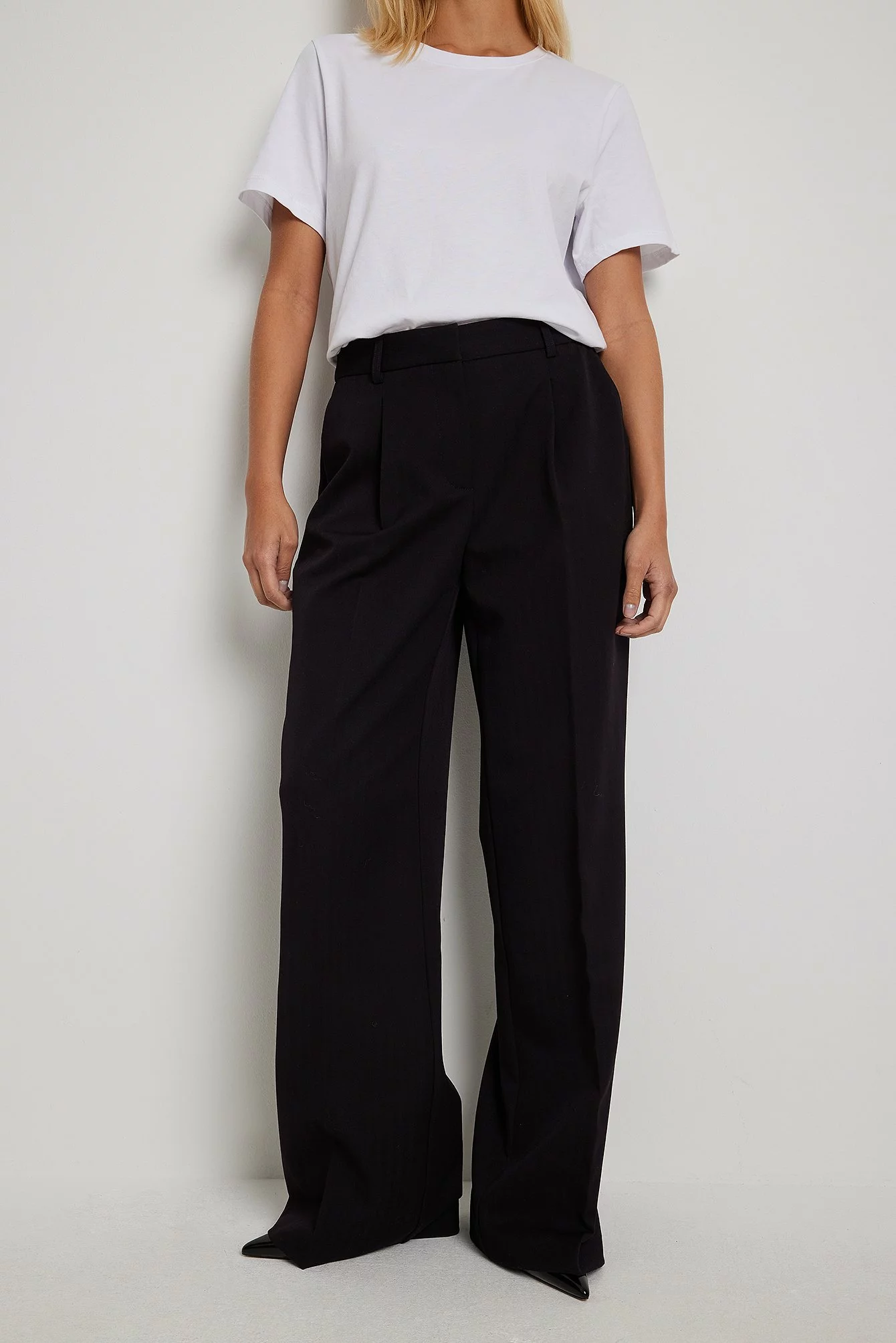 NA-KD Trend Heavy Low Waist Suit Pants - Image 11