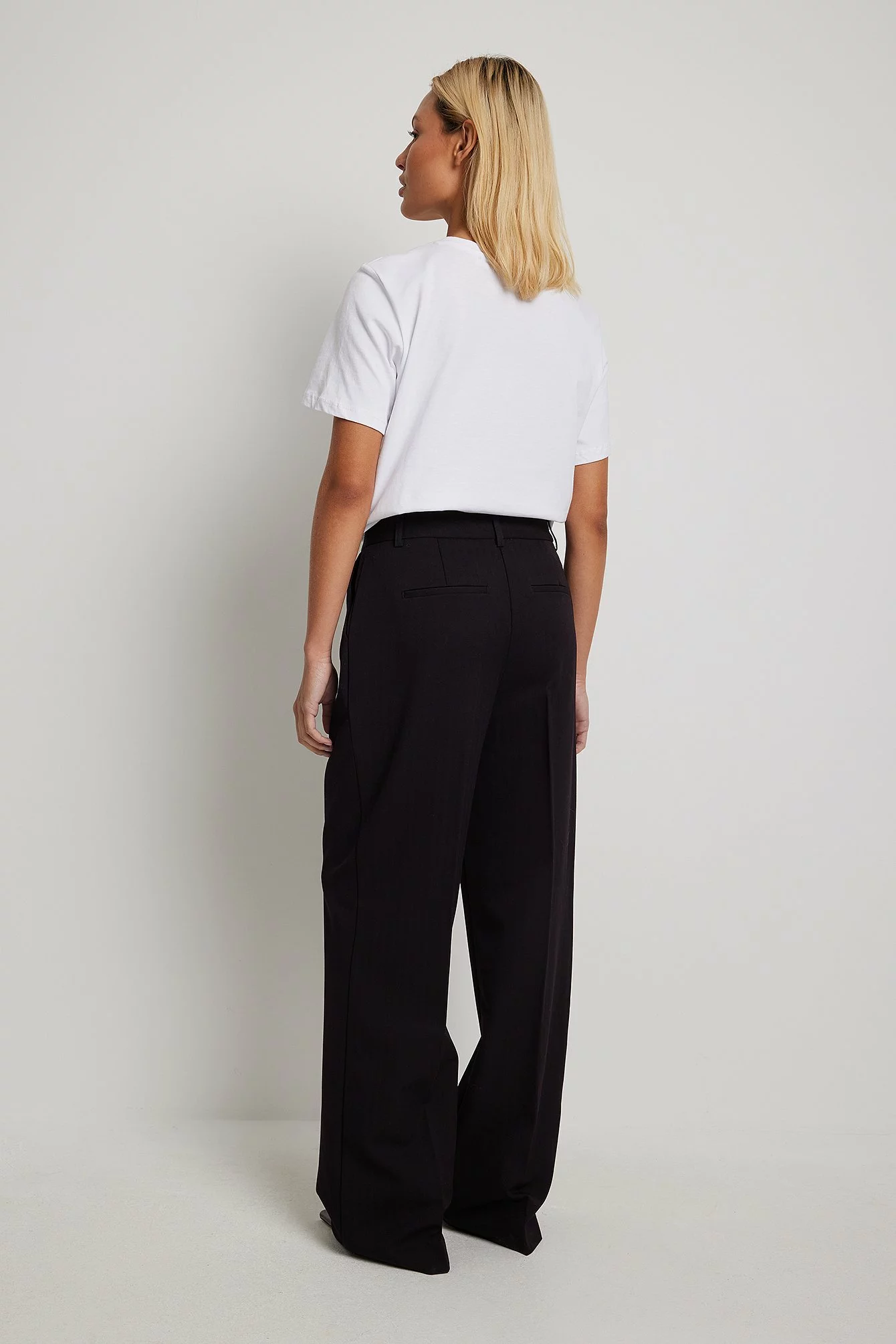 NA-KD Trend Heavy Low Waist Suit Pants - Image 9
