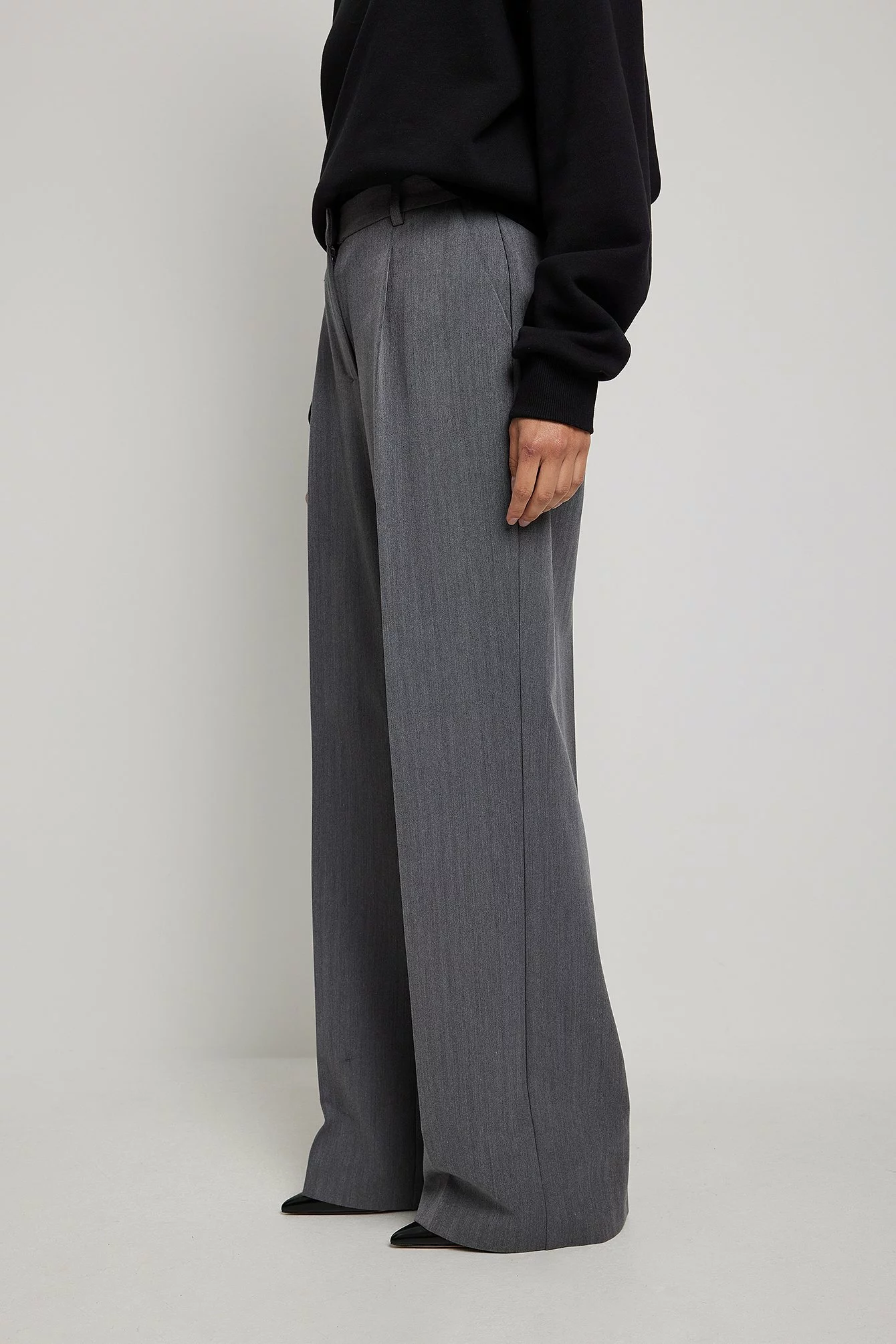 NA-KD Trend Heavy Low Waist Suit Pants - Image 3
