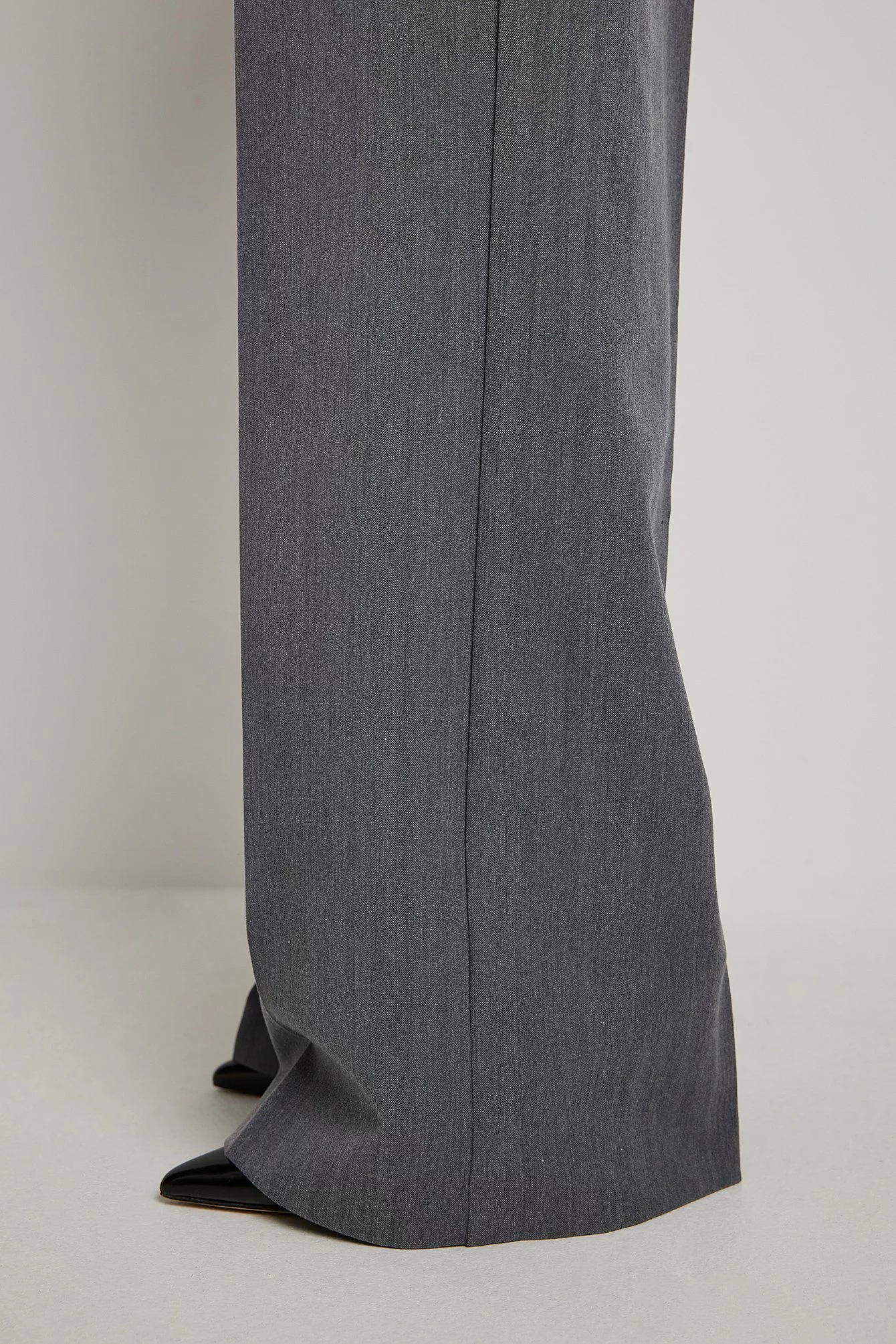 NA-KD Trend Heavy Low Waist Suit Pants - Image 5