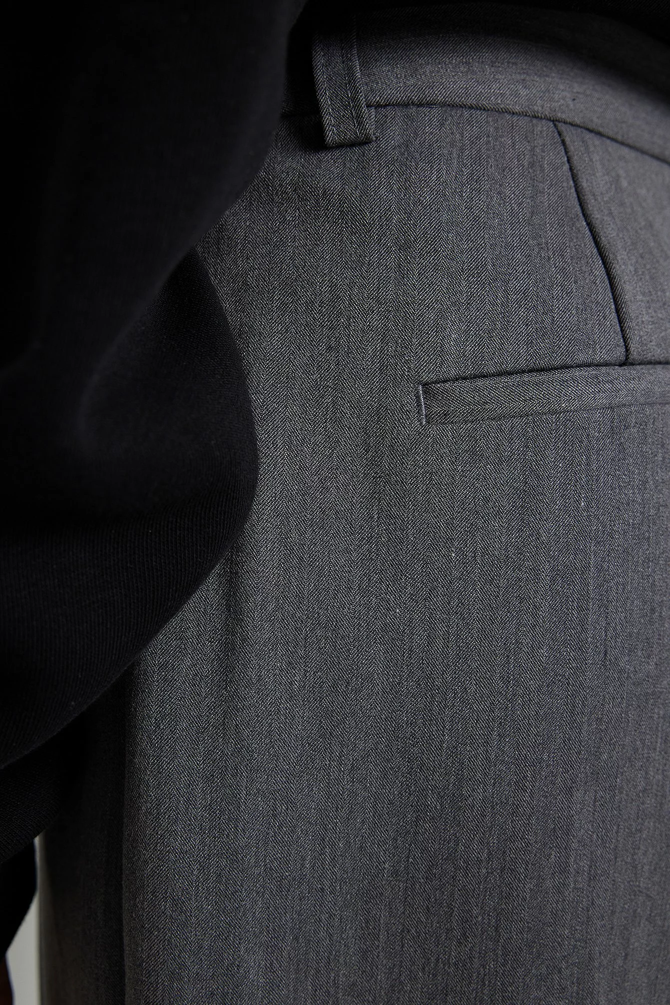 NA-KD Trend Heavy Low Waist Suit Pants - Image 6