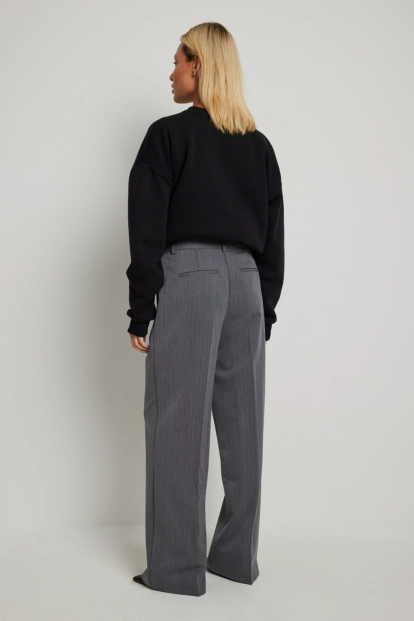 NA-KD Trend Heavy Low Waist Suit Pants - Image 2