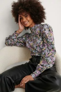 NA-KD High Neck LS Top