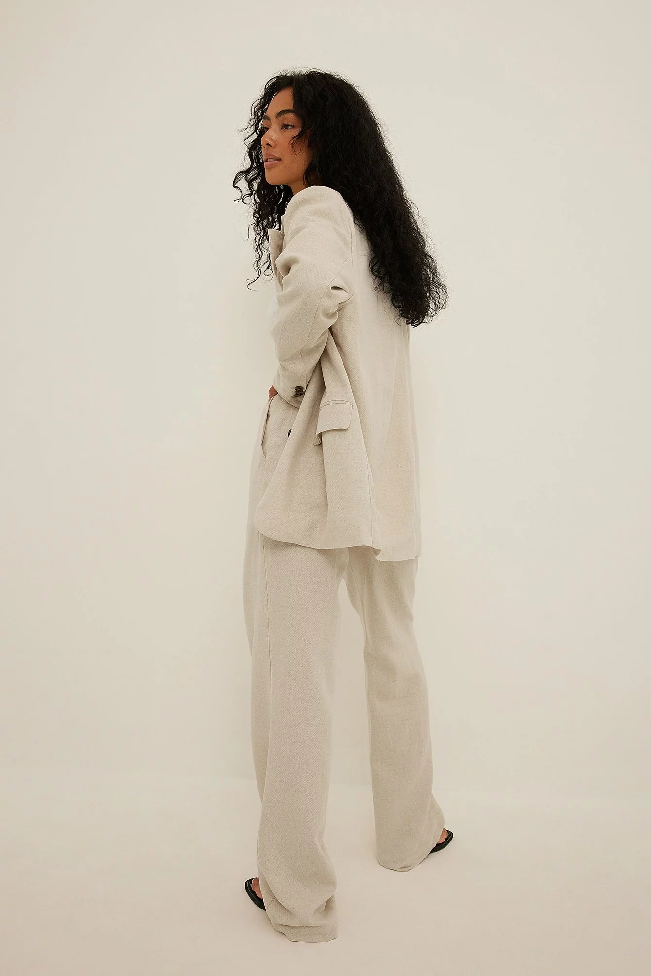 NA-KD Classic Linen-Blend High Waist Suit Pants - Image 3