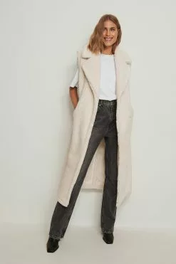 NA-KD Trend Recycled Long Teddy Vest