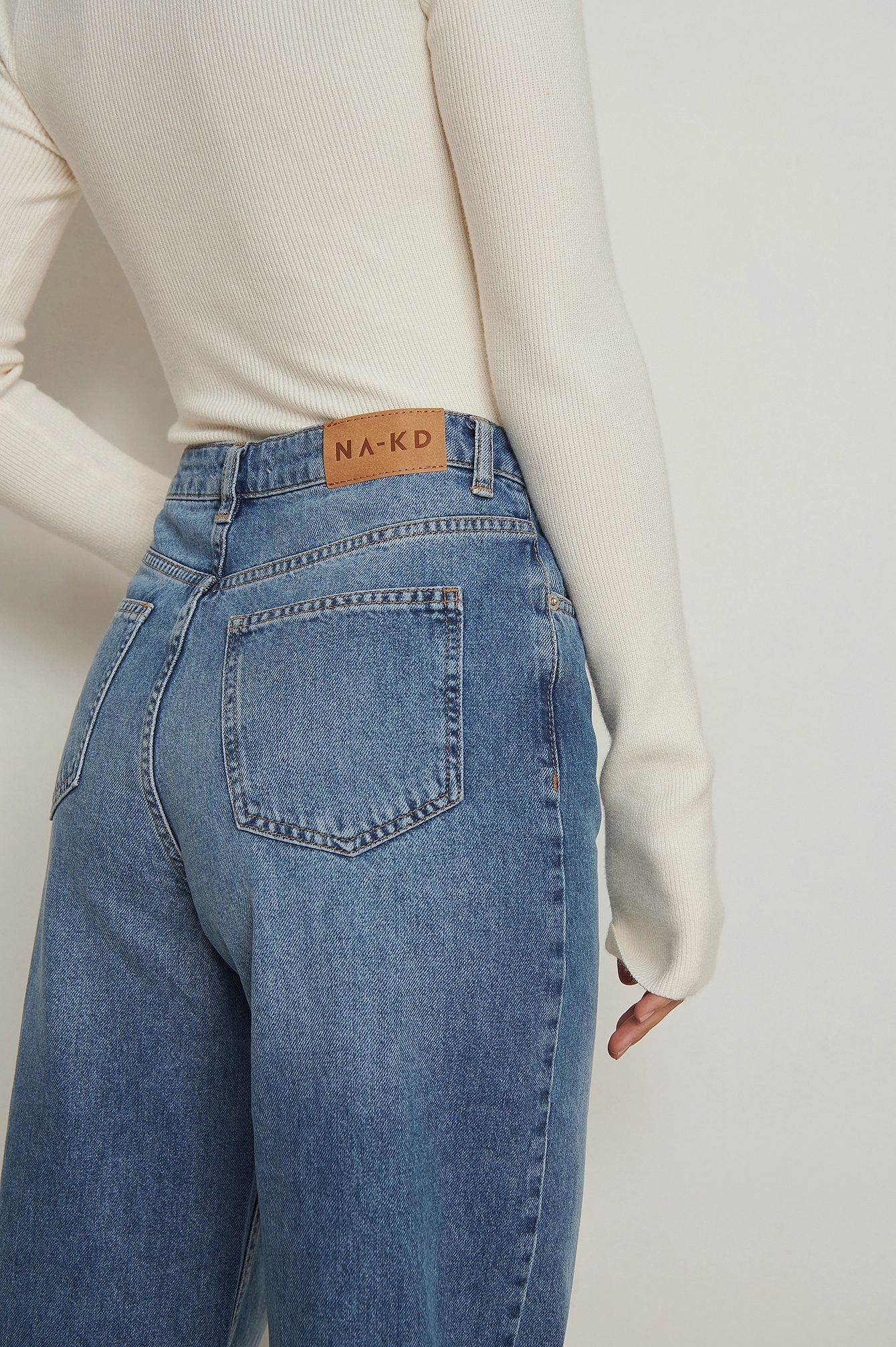 Amaka Hamelijnck X NA-KD Loose Fit Denim - Image 5