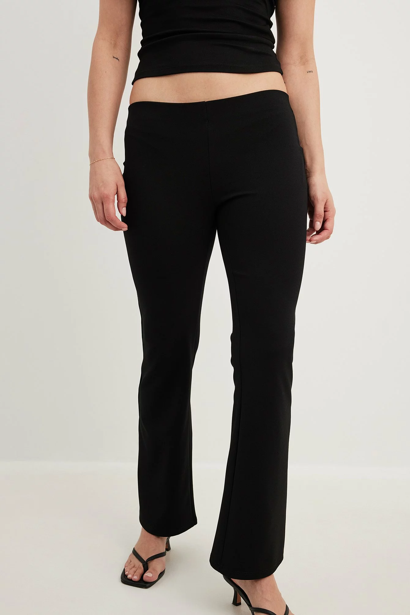 NA-KD Low Waist Jersey Pants - Image 4