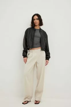 NA-KD Trend Low Waist Pleated Suit Pants