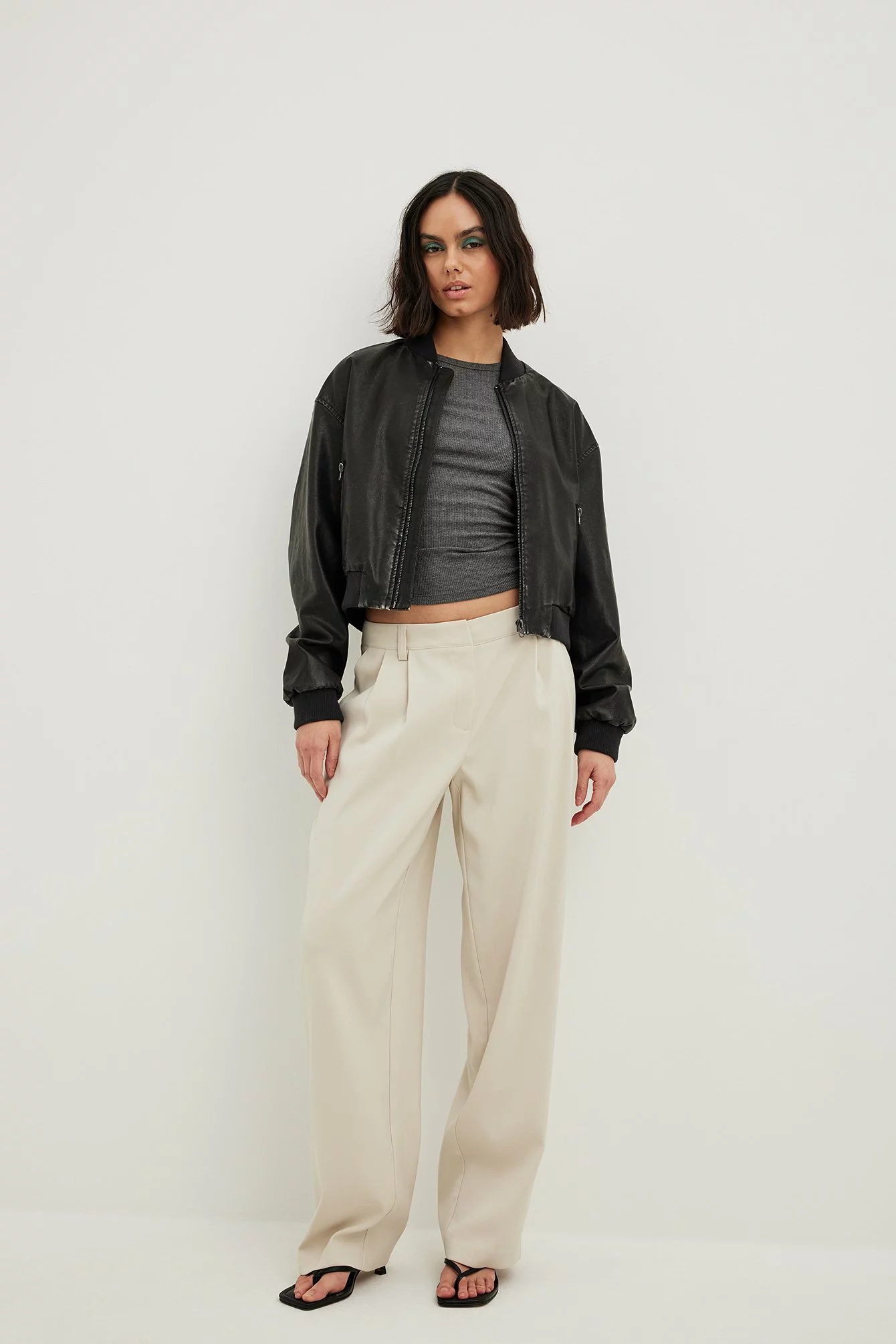 NA-KD Trend Low Waist Pleated Suit Pants