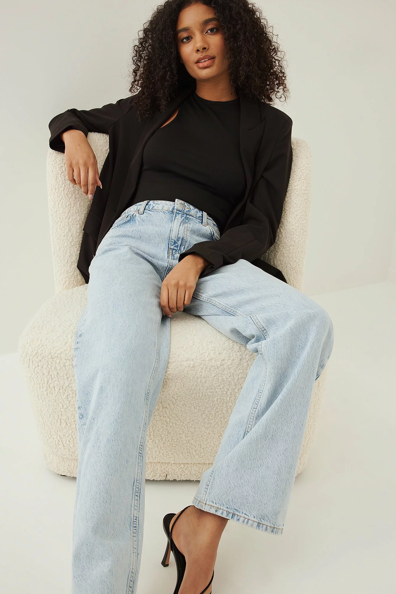 NA-KD Trend Low Waist Slim Leg Denim - Image 12