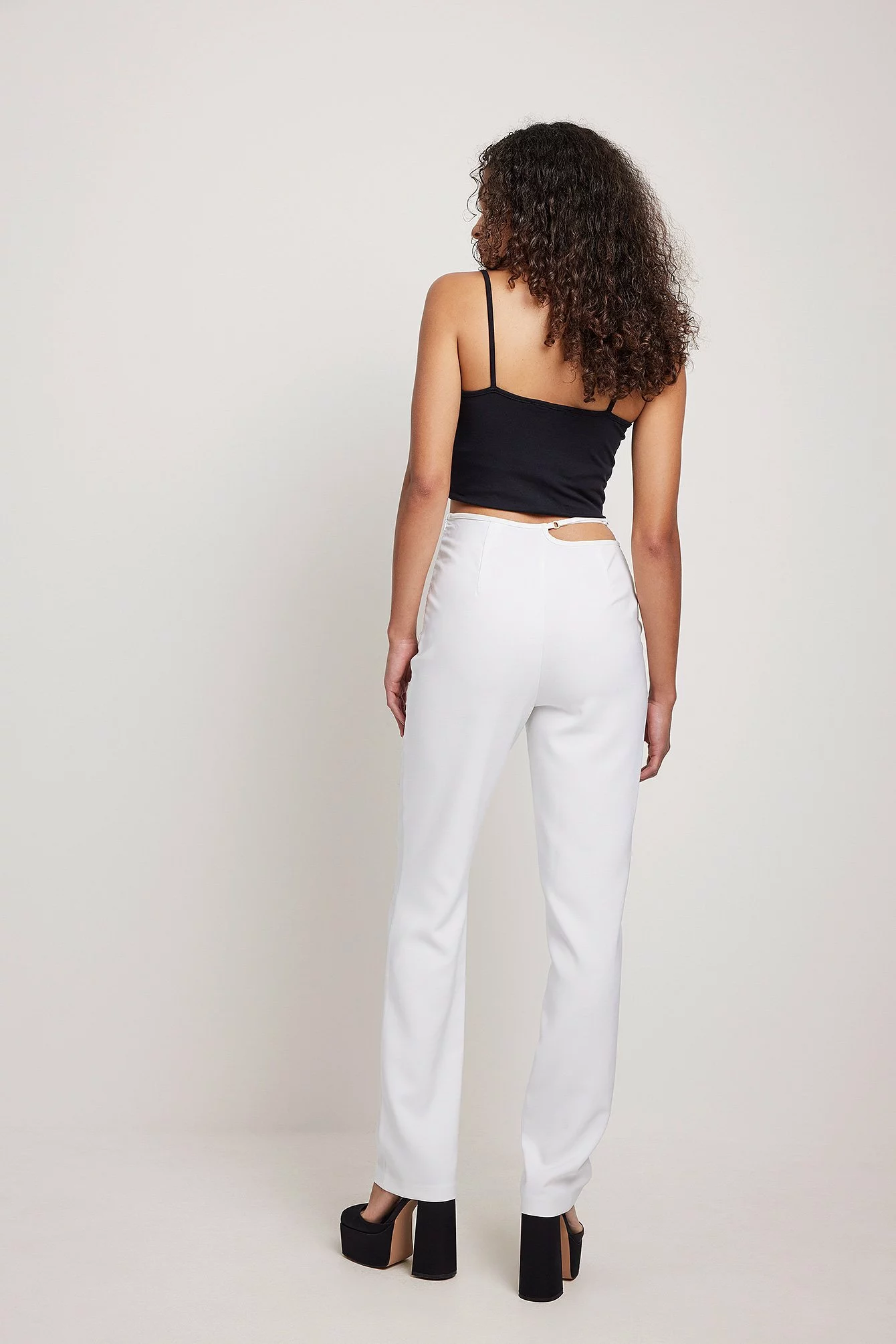 NA-KD Party Low Waist Strap Detailed Pants - Image 9