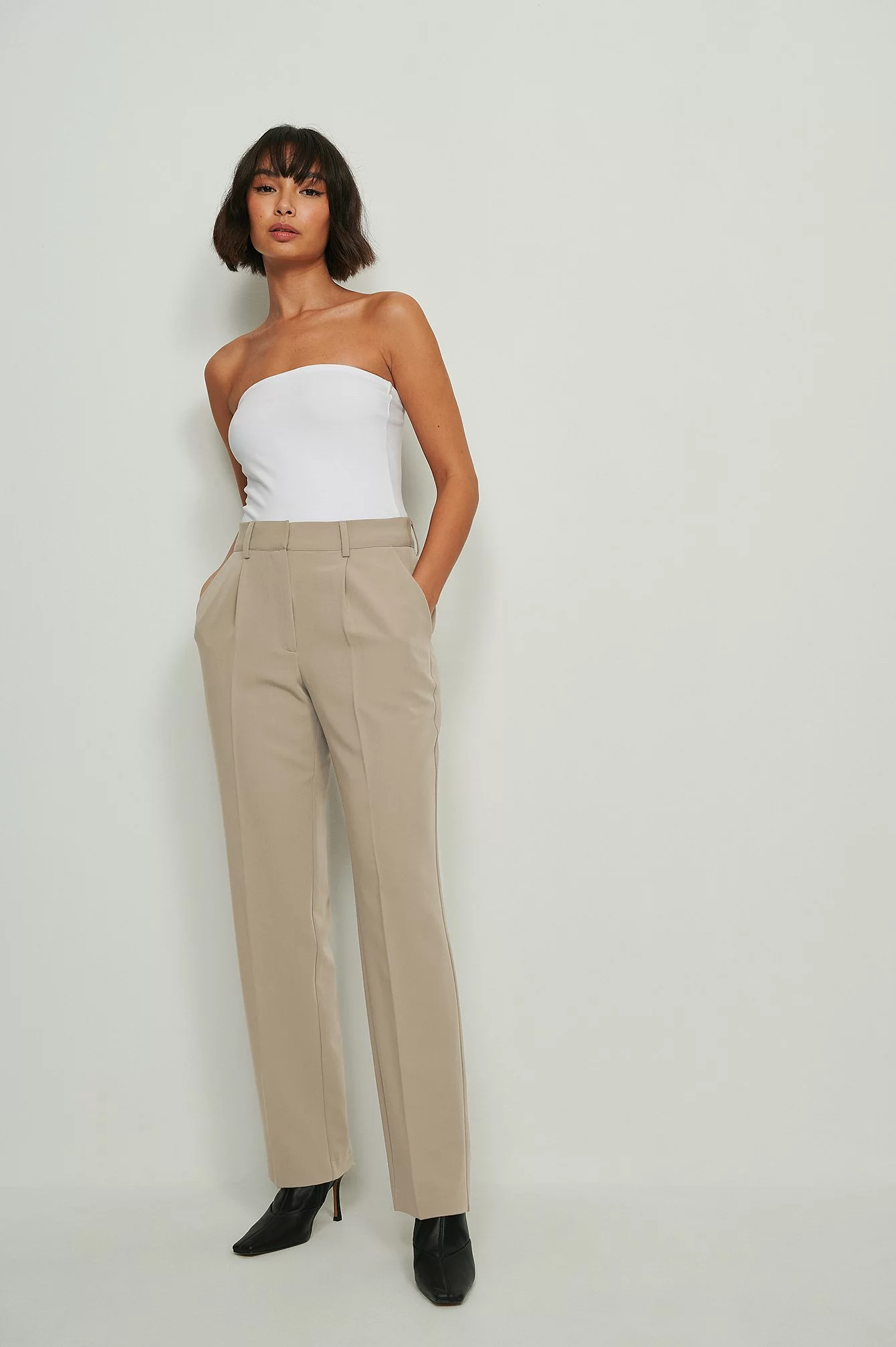NA-KD Mid Rise Suit Pants - Image 11
