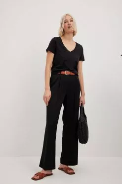 NA-KD Party Mid Waist Straight Leg Suit Pants