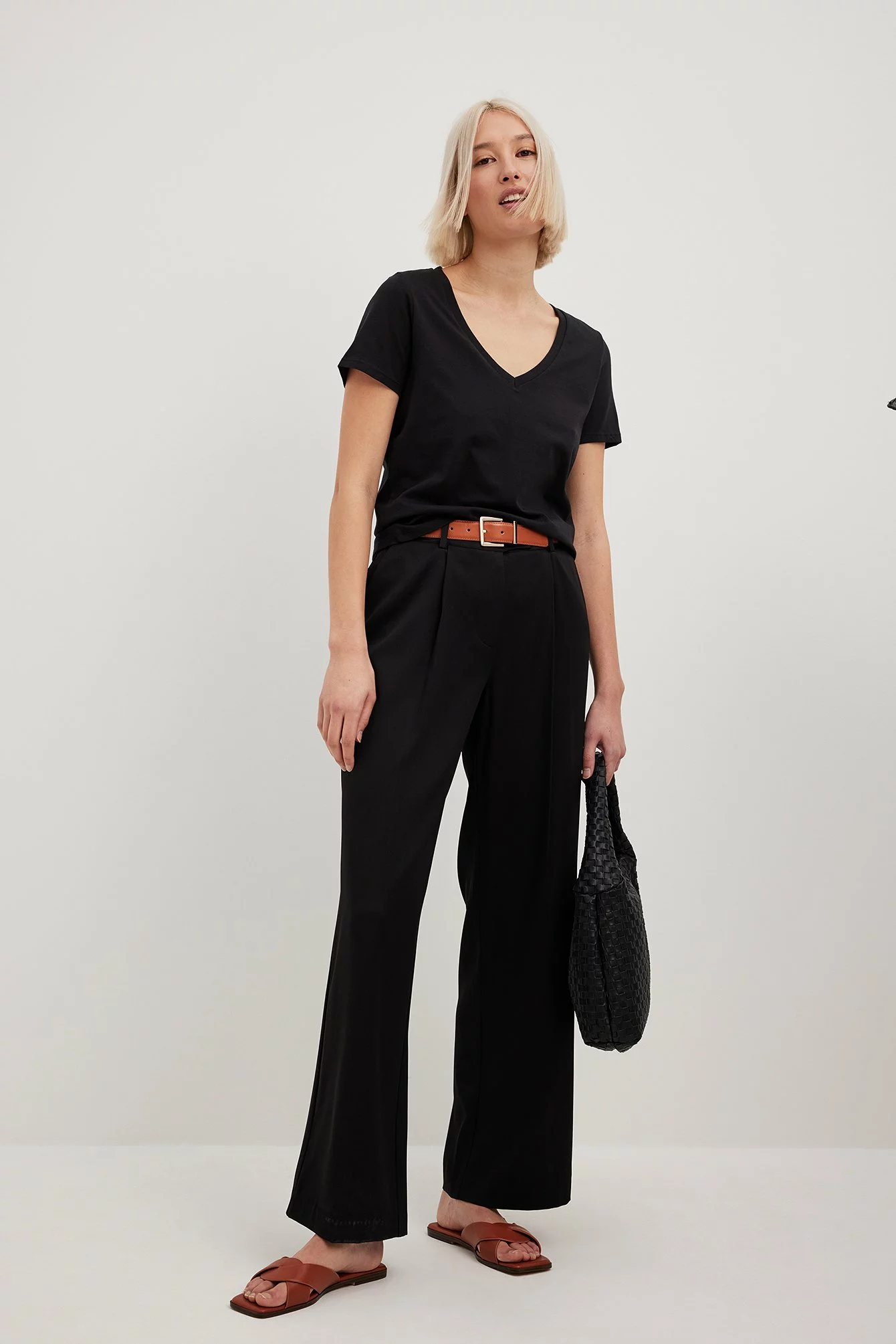 NA-KD Party Mid Waist Straight Leg Suit Pants
