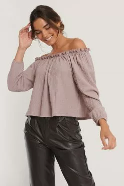 NA-KD Off Shoulder Crepe Top