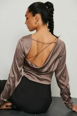 NA-KD Party Open Back Satin Blouse