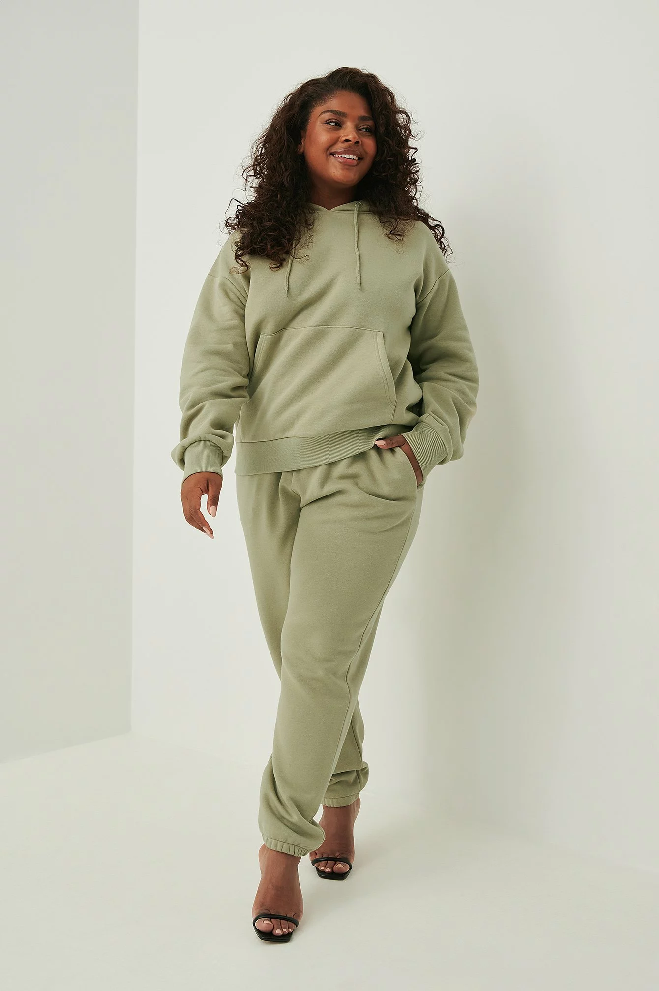 NA-KD Basic Brushed Drawstring Sweatpants - Image 3