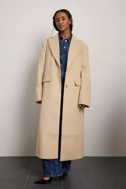 Belen Hostalet X NA-KD Oversized Coat