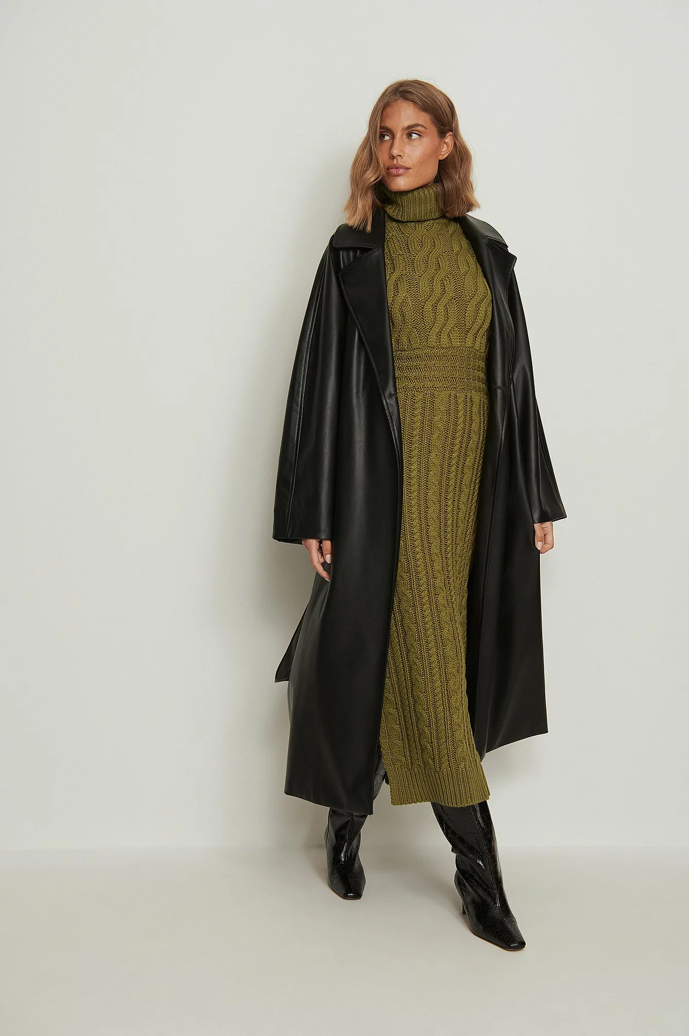NA-KD Trend Oversized PU Trench Coat - Image 2