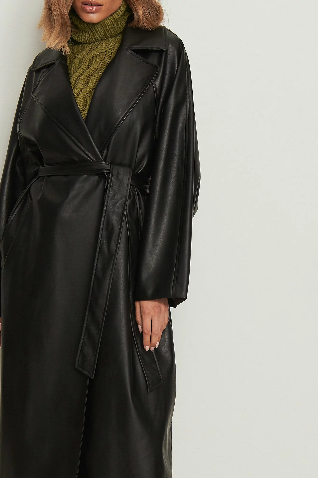 NA-KD Trend Oversized PU Trench Coat - Image 5