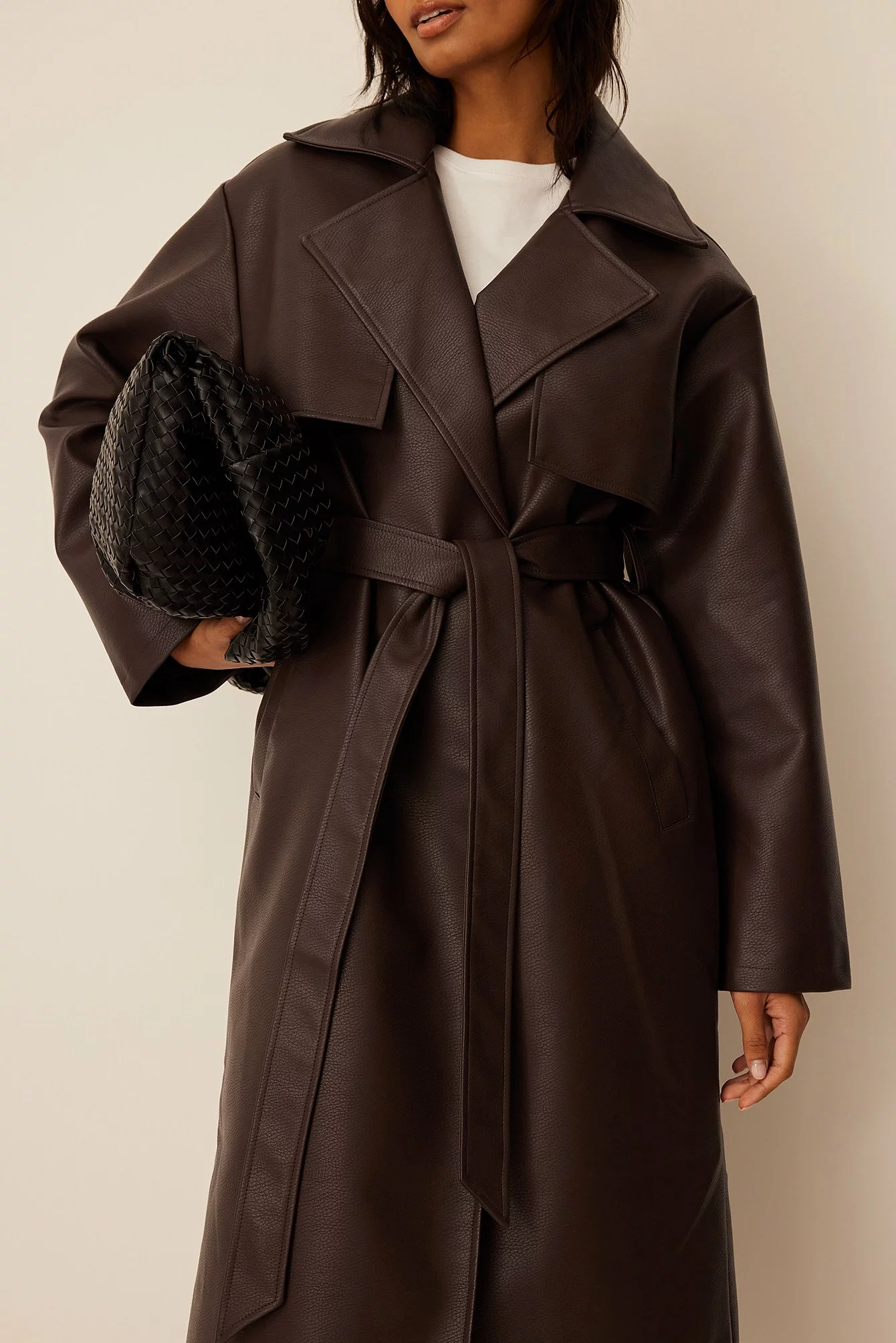 NA-KD Trend Oversized PU Trenccoat - Image 4