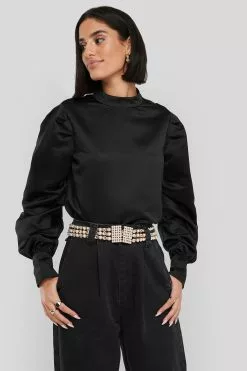 NA-KD Trend Oversized Puff Sleeve Blouse