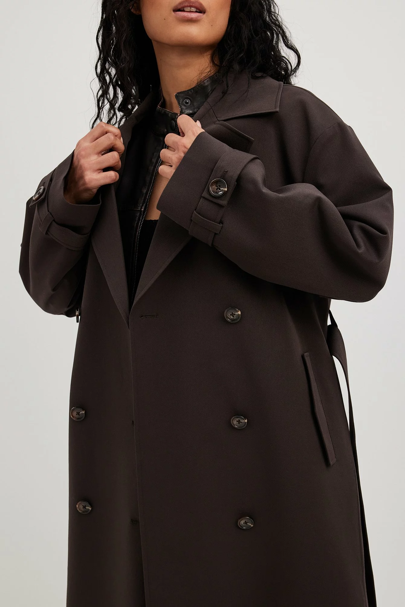 NA-KD Oversized Trenchcoat - Image 3