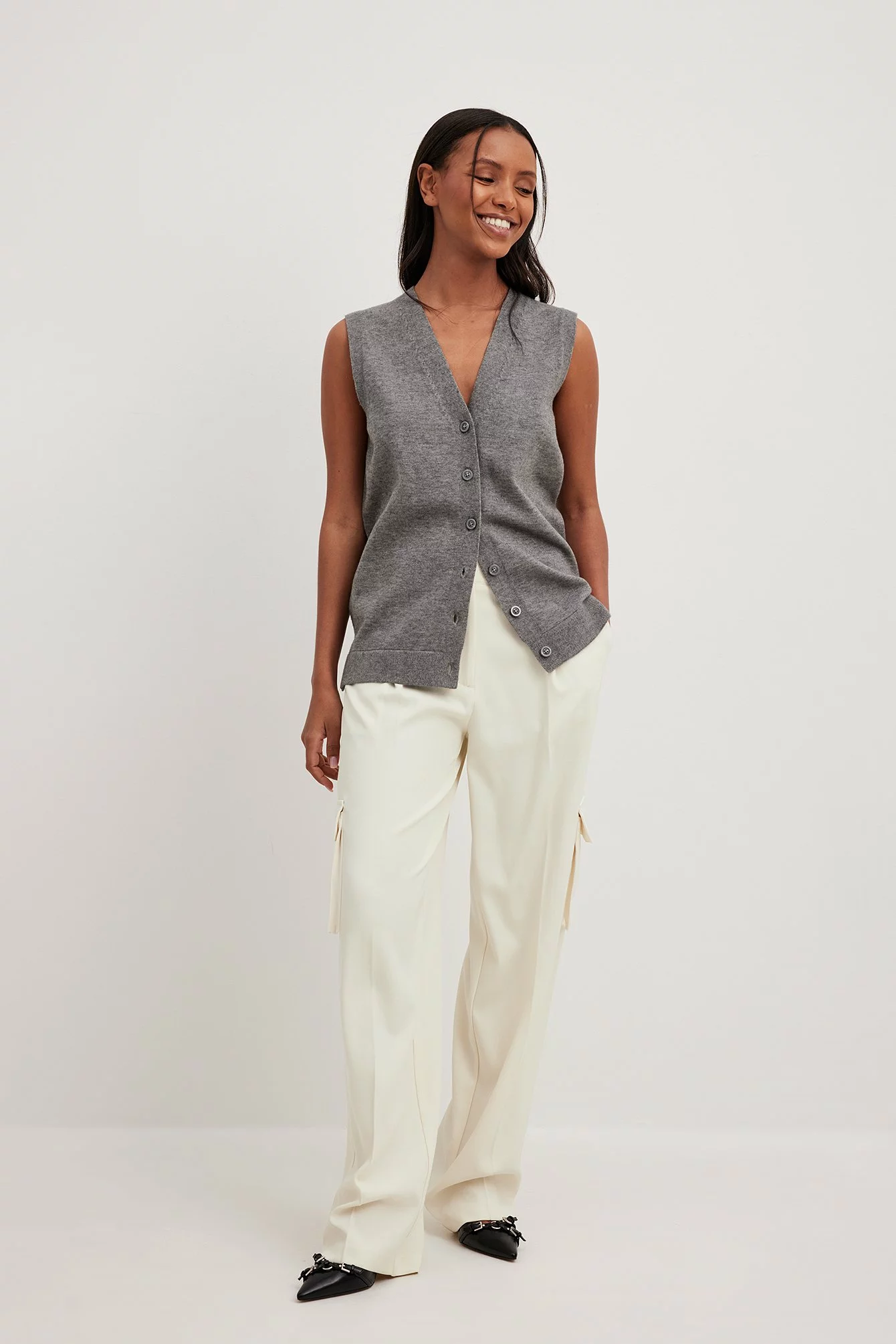 NA-KD Trend Pleat Detail Cargo Suit Pants - Image 12