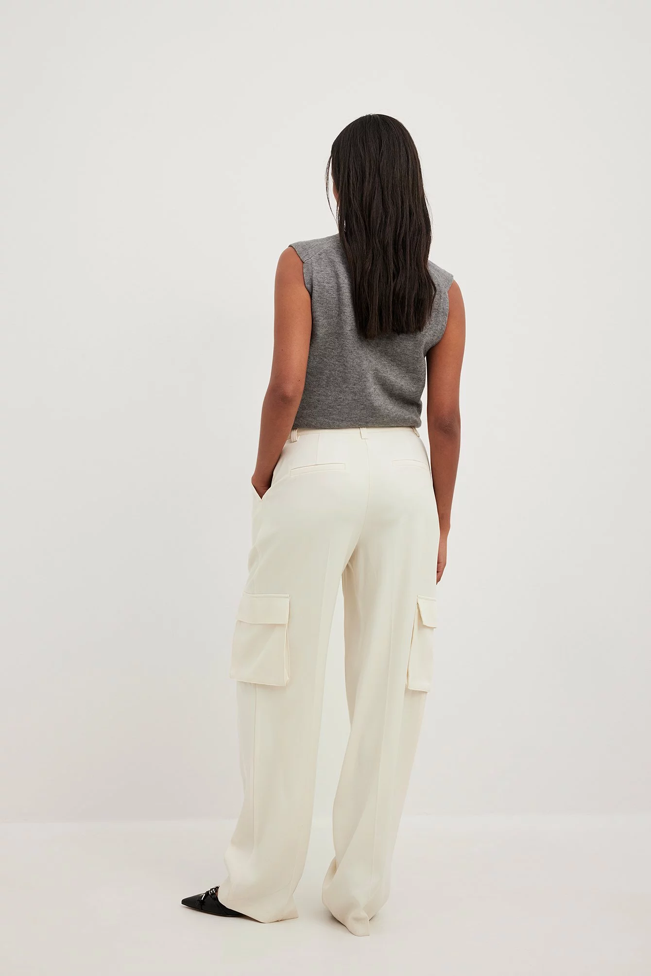 NA-KD Trend Pleat Detail Cargo Suit Pants - Image 13