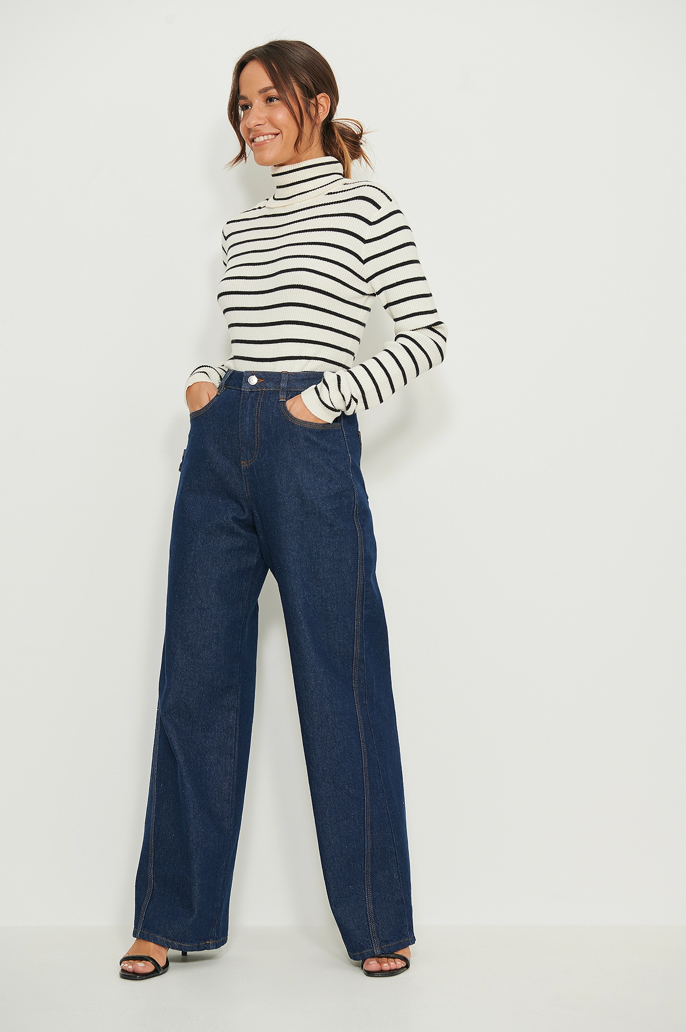 NA-KD Trend Pocket Detail Baggy Denim - Image 6