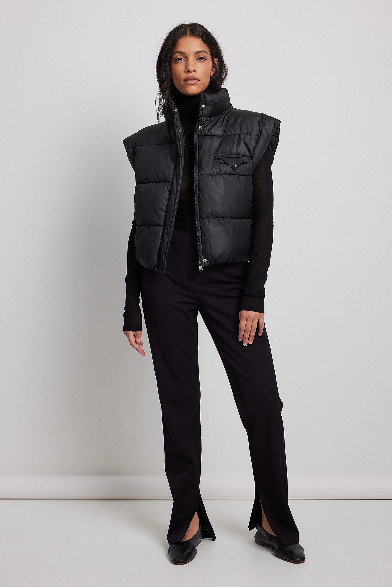 CLAIRE ROSE X Na-kd Pocket Detail Puffer Vest - Image 4