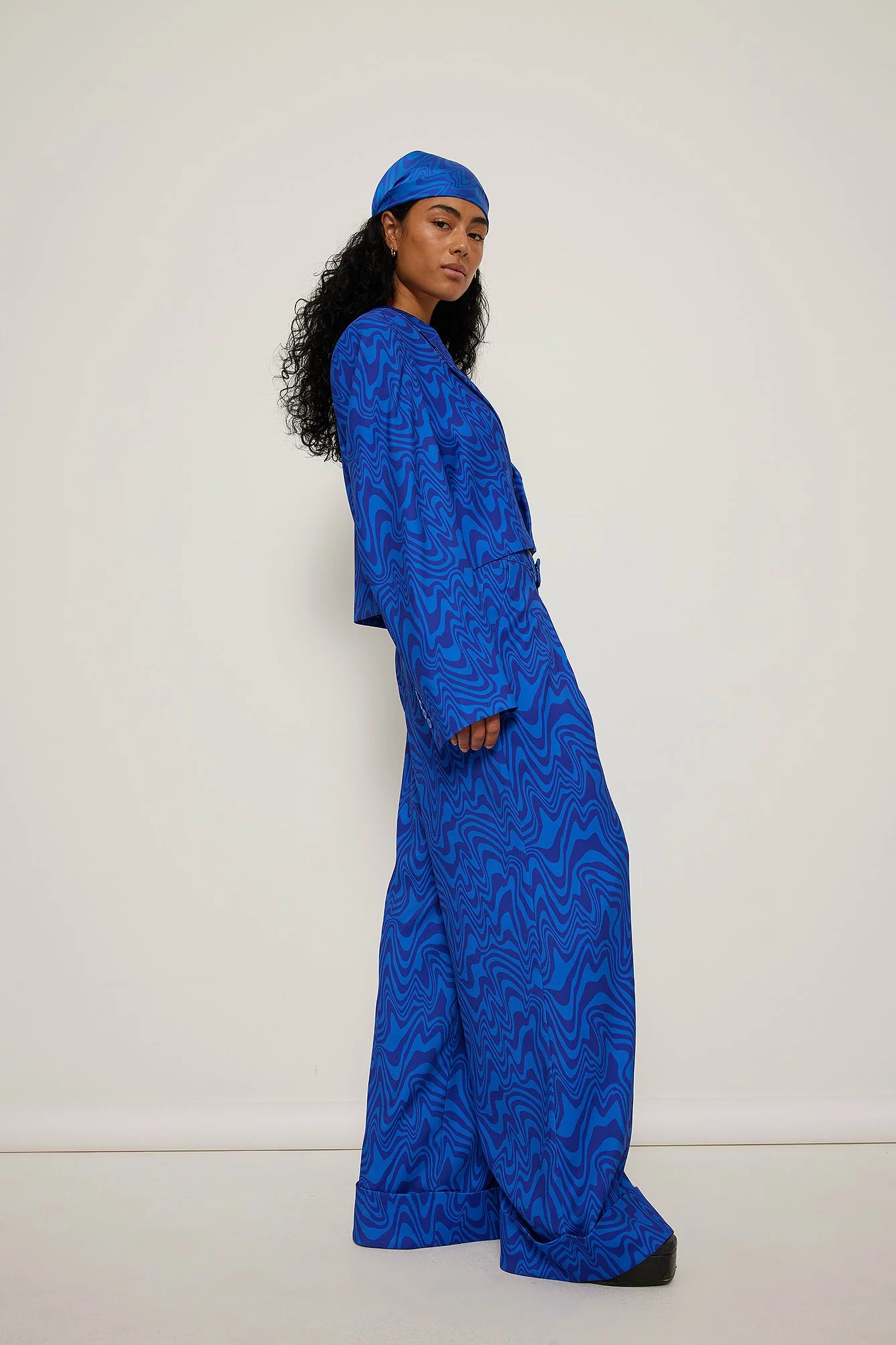 MRJULLS X NA-KD Printed Fold Up Trousers - Image 3